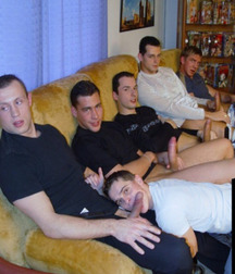 Assorted guys from web 16 5e18f616b49d7.jpg