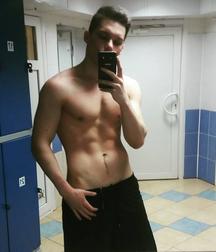 Assorted guys from web 17 5e28a8f53d479.jpg