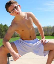 Assorted guys from web 22 5e8640327b07f.jpg