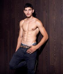 Assorted guys from web 23 5ebd8b988034f.jpg