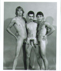 Assorted guys from web 25 5ec452bc4103f.jpg