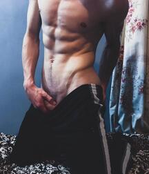 Assorted guys from web 28 5ed7e349931cc.jpg