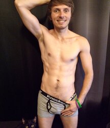 Assorted guys  from web 31 5ef7bedd315c9.jpg