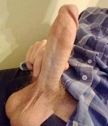 Assorted guys from web 32 5efa53d8ea80f.jpg