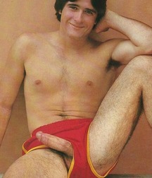 Poking Out 01 5f0d04a28262c.jpg