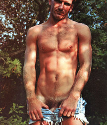 Poking Out 01 5f0d04af61abb.jpg