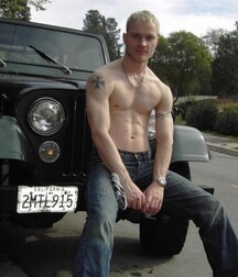 Assorted guys from web 39 5f188e3f77917.jpg