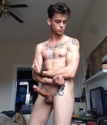 Assorted guys from web 39 5f188f418aaf4.jpg