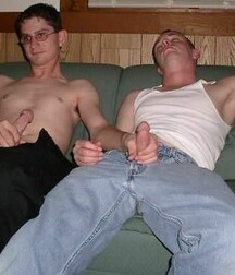 Assorted guys from web 39 5f188fb5ea250.jpg