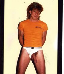 Assorted guys from web 43 5f32eb3cb4820.jpg