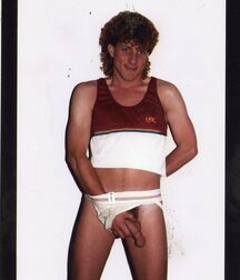 Assorted guys from web 43 5f32eb483e015.jpg