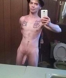 Assorted guys from web 46 5f46c86b23c7d.jpg