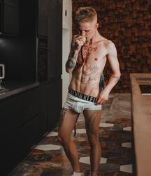 Assorted guys from web 48 5f91df8b30b69.jpg