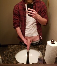 Assorted guys from web 48 5f91e0bc67473.jpg