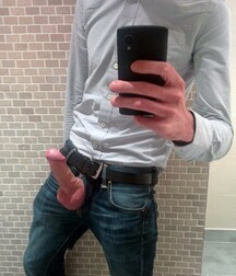 Assorted guys from web 48 5f91e0c59c9b9.jpg