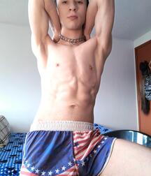 Assorted guys from web 48 5f91e30c8e0f9.jpg