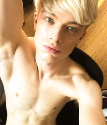 Assorted guys from web 48 5f91e4127b846.jpg
