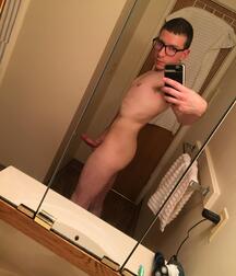 Assorted guys from web 47 5f91e7428b7f6.jpg