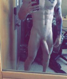 Assorted guys from web 51 6021a8085e125.jpg