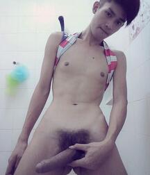 Assorted guys from web 52 60662457c8cd3.jpg