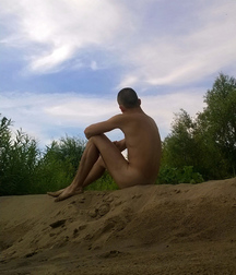 nude in nature 5b71e6165093b.jpg