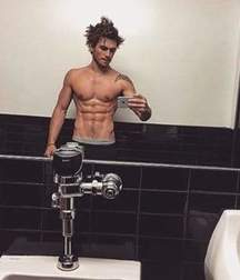 KJ Apa God among dweebs 5c1d129fc4b15.jpg