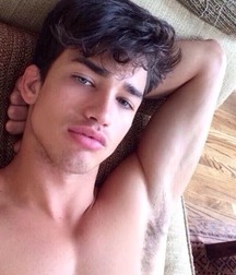 hot armpits 5c76c52517c0b.jpg
