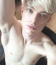 hot armpits 5c76c555d53b0.jpg