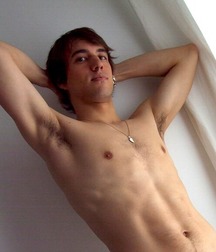hot armpits 5c76c55abda9a.jpg