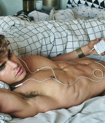 hot armpits 5c76c591ec3da.jpg