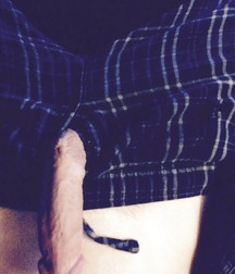 Kory Ayers flashing  5b6da422aa3b3.jpg