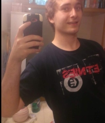 Me 5b6ea1b5cb678.jpg