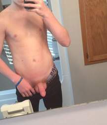 Hot Boys more hotties 5ce3a42361100.jpg