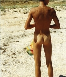 Nice little bums 5b9d8e6e43ead.jpg