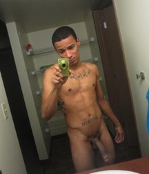 Black selfies 5ba61c94164b4.jpg