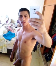 30 Selfies 5ba6cacbed0c7.jpg