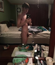 Some selfies 5c1572534eb47.jpg