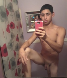Some selfies 5c157263c4ee1.jpg