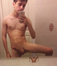 Some selfies 5c15727519086.jpg