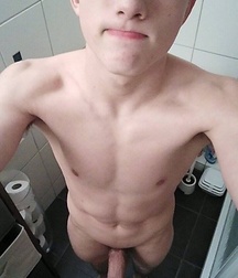 Hot boys 5c27d04253fb6.jpg