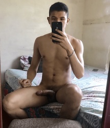 Assorted selfies 5d0ead1c1439b.jpg