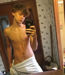 Assorted selfies 5d0ead4448115.jpg