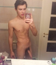 Assorted selfies 5d0ead6e1c8b8.jpg