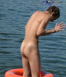 A few hotties 5d12a8d835b49.jpg