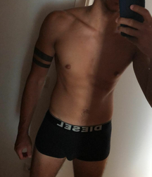 German Selfie Boys 5b837e1d6aca8.png