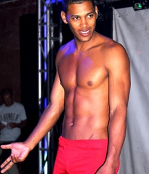 Cute shirtless 5b92b977ada88.jpg