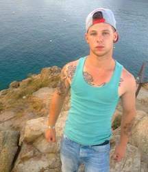 Random boys 5b7aabd9ce524.jpg