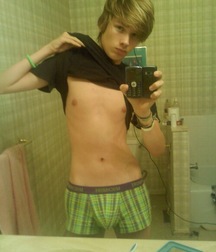 Selfies (no-nudes) 3 - Just Hot Boys 5b7d77d4876e2.jpeg