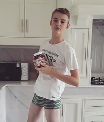 Beauty of Boys - Just Hot Boys  5b7d7c7334070.jpeg