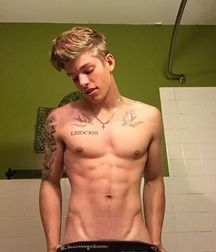 VINCE R. KOWALSKI - FASHION MODEL 5b82bc37e7713.jpg
